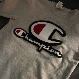 Men’s small Champion short sleeve tee